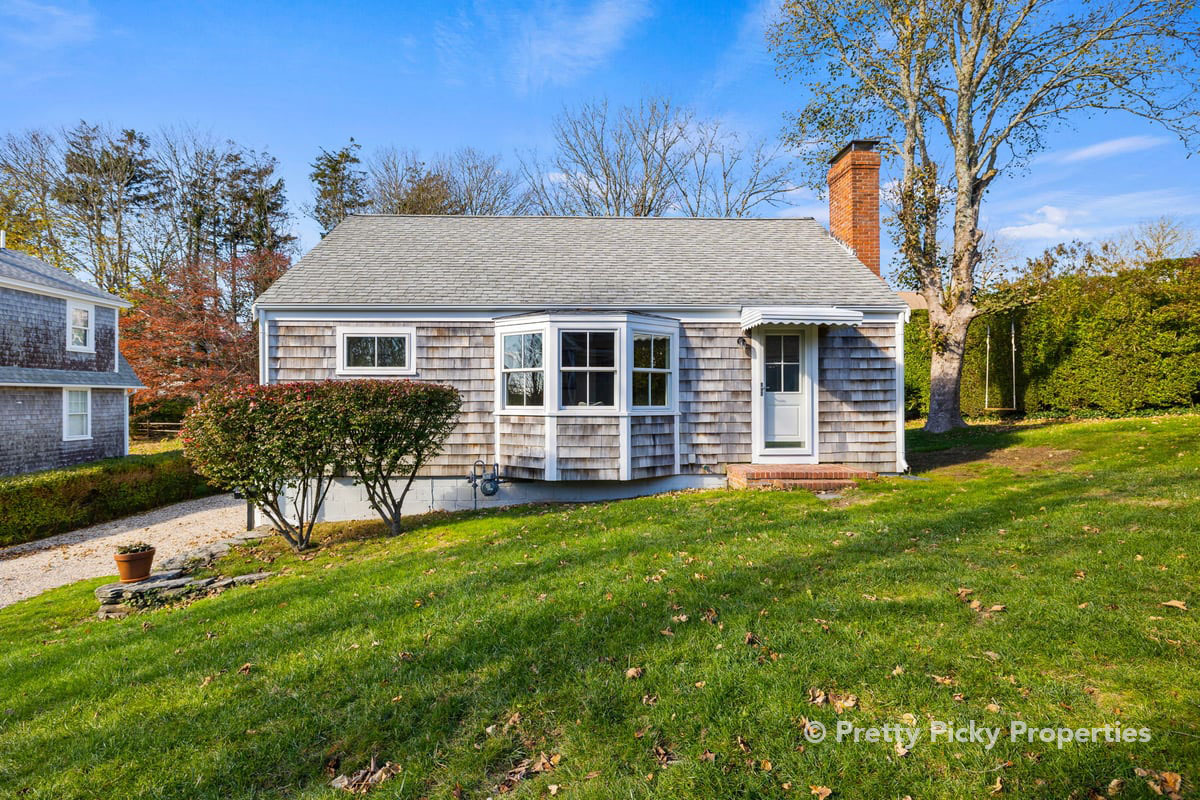 Cozy Chatham MA Cottages Pretty Picky