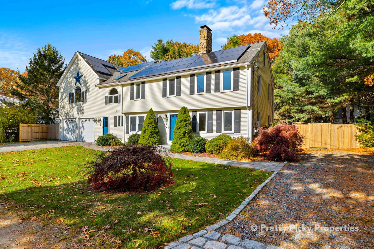 Browse our Available Osterville Vacation Rentals Pretty Picky Properties