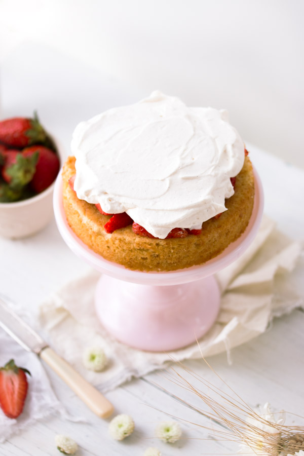 Strawberry Cream Cake Pretty. Simple. Sweet.