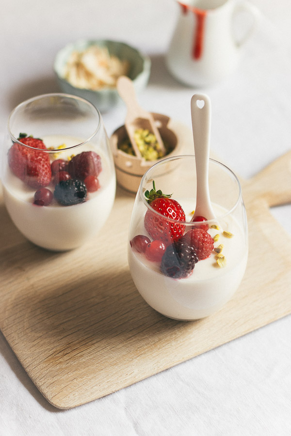 Best Classic Panna Cotta Recipe (Easy!) Pretty. Simple. Sweet.