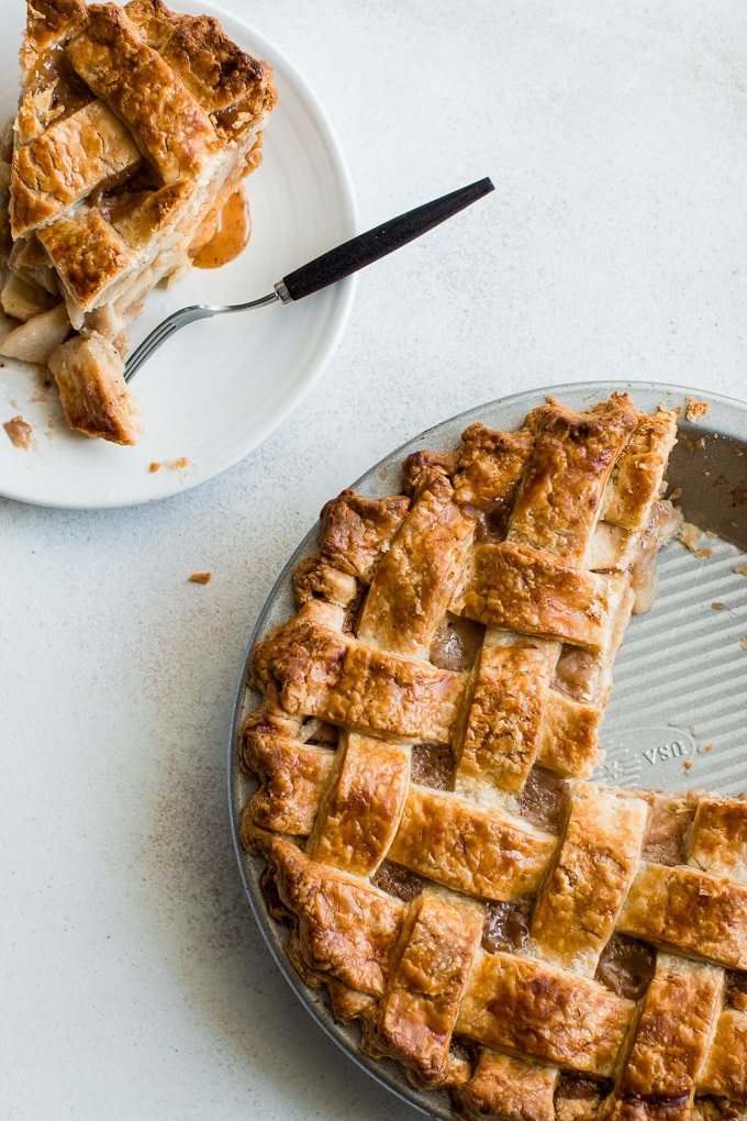 Caramel Pear Pie Pretty. Simple. Sweet.