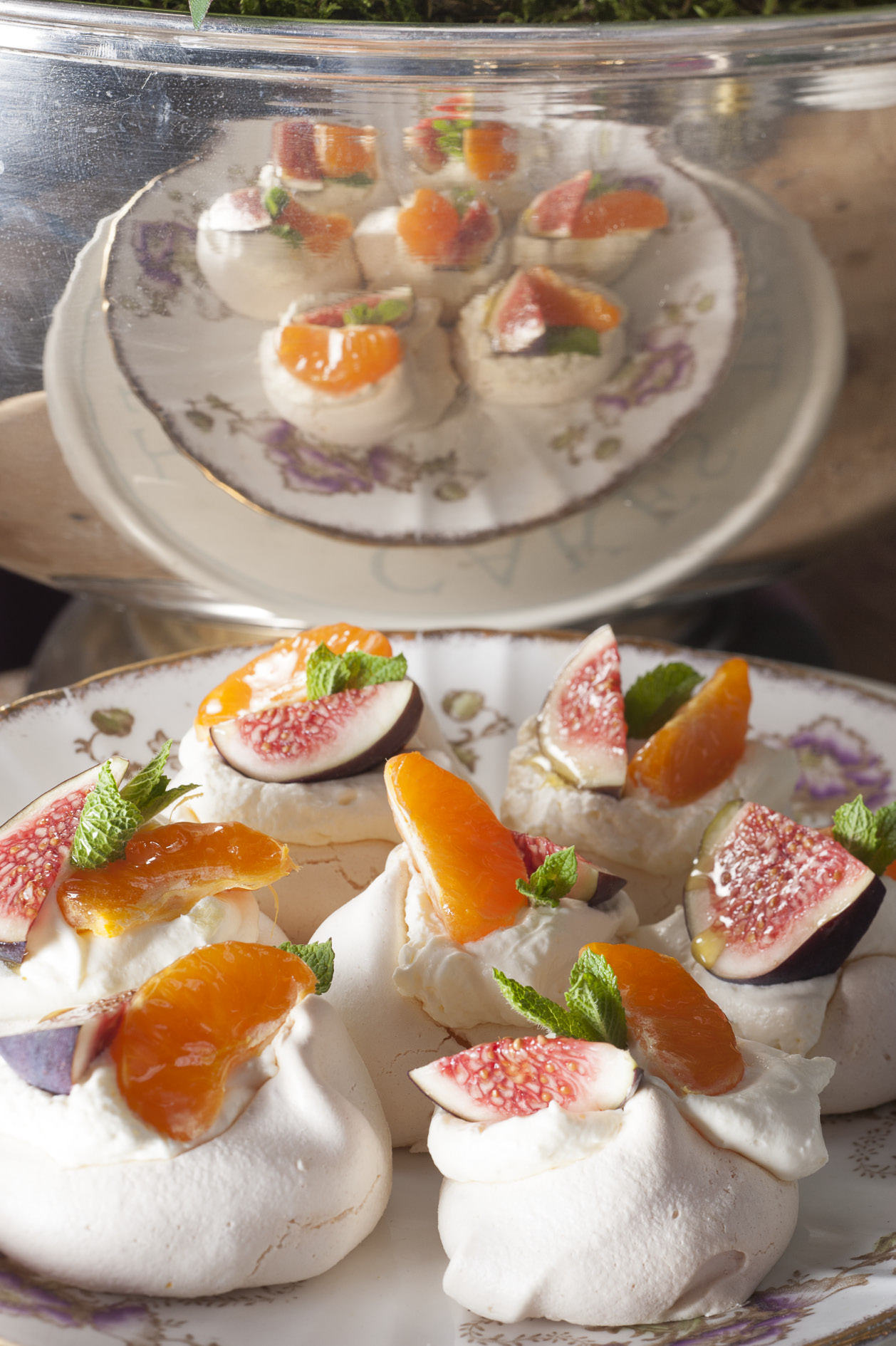 Mini Meringues Priceless Magazines