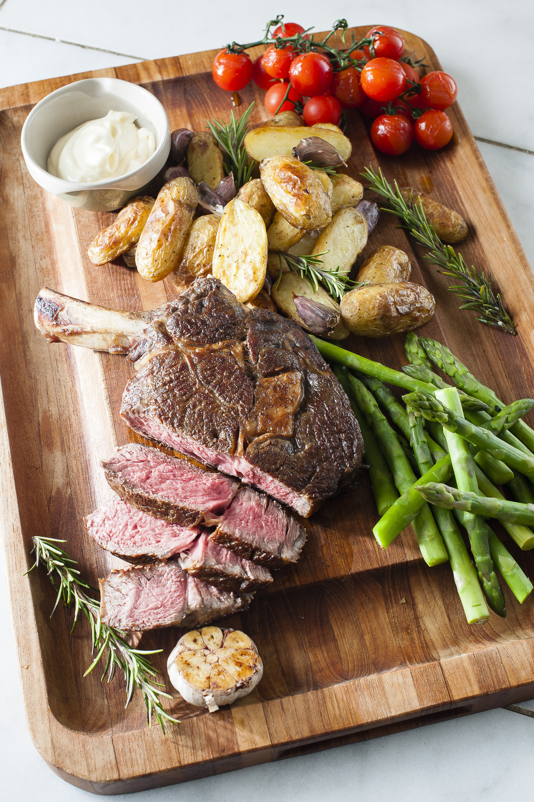 Côte de Bœuf, with Truffled Potatoes, Asparagus and Aioli Priceless