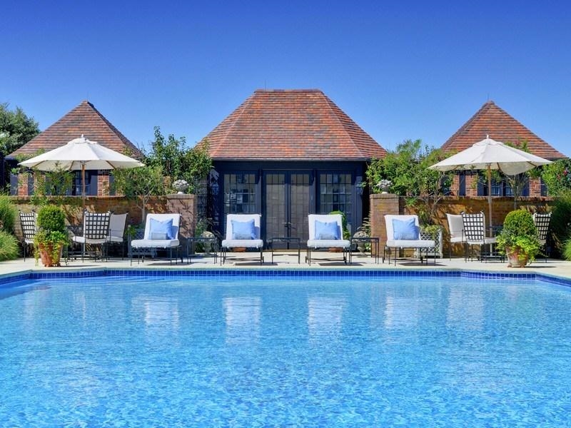 Wooldon Manor 48,000,000 Pricey Pads