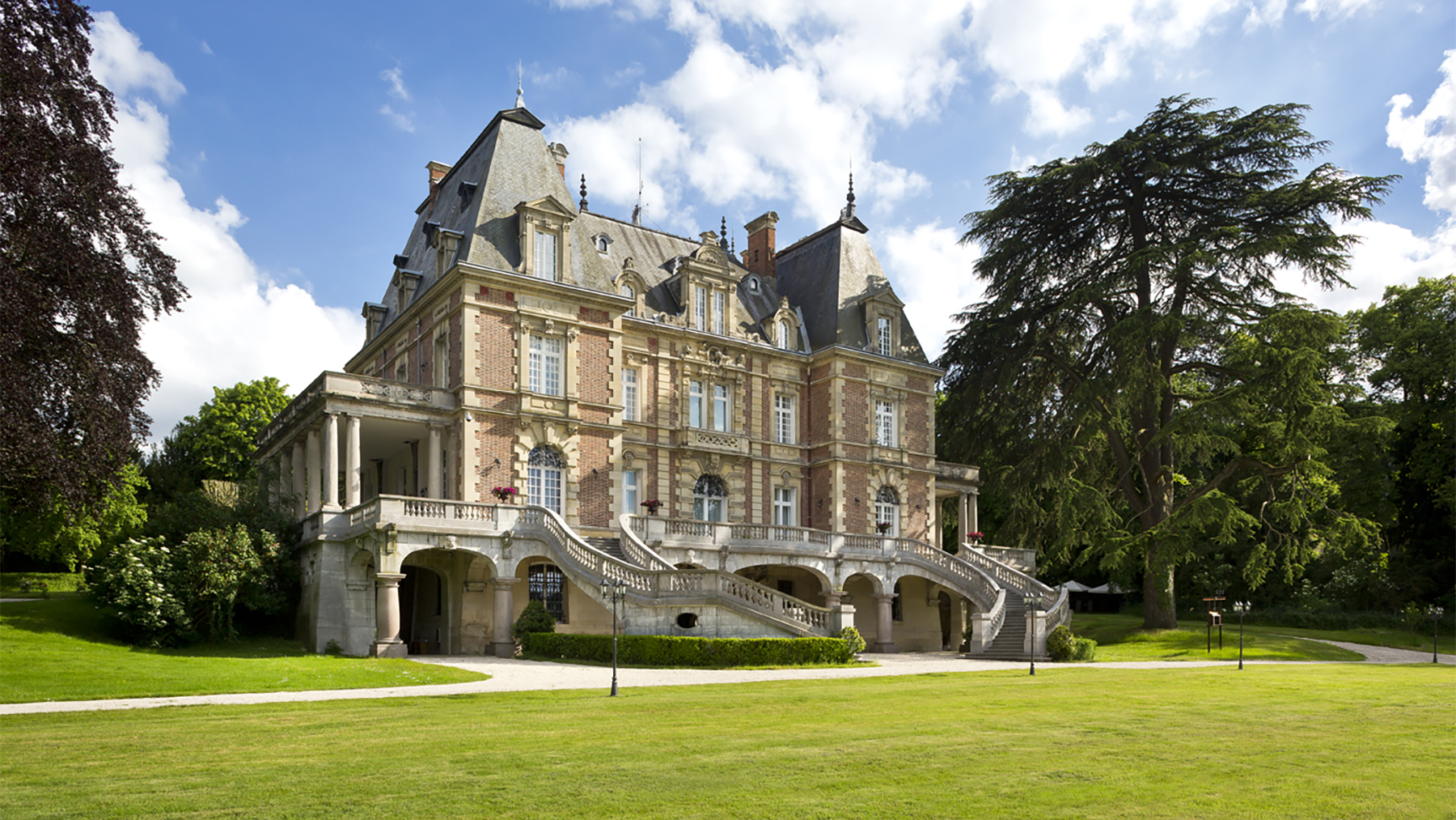 Villa to rent France Prima Real Estate Advisory