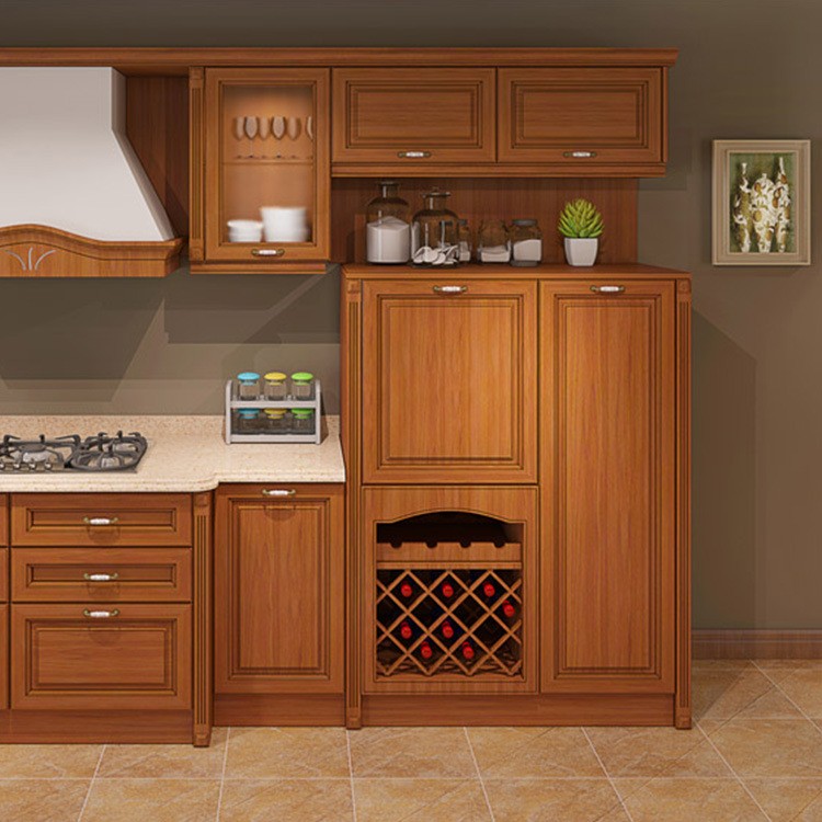 solid wood kitchen wiht shaker style