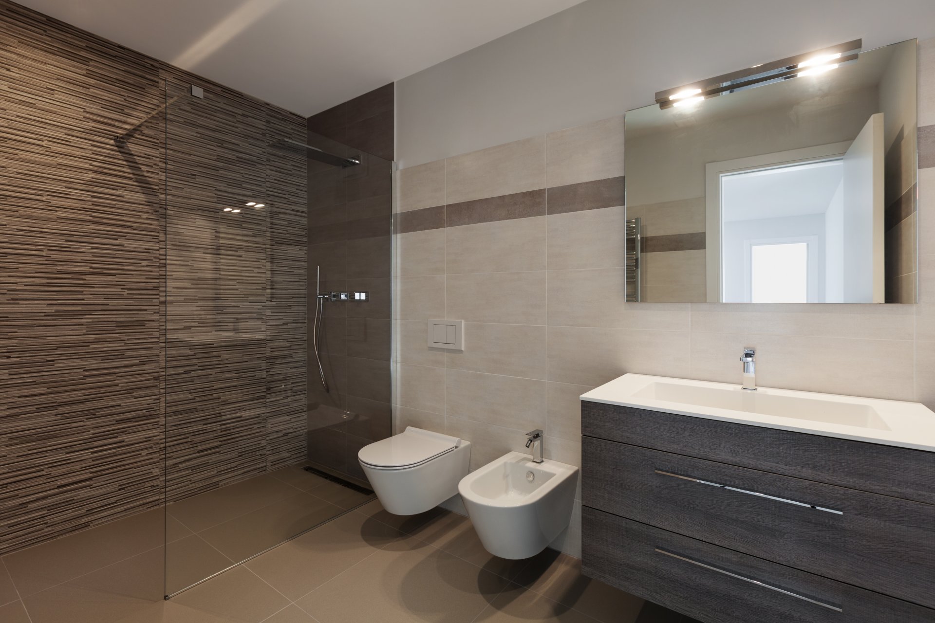 Come arredare un bagno moderno idee e consigli per non sbagliare