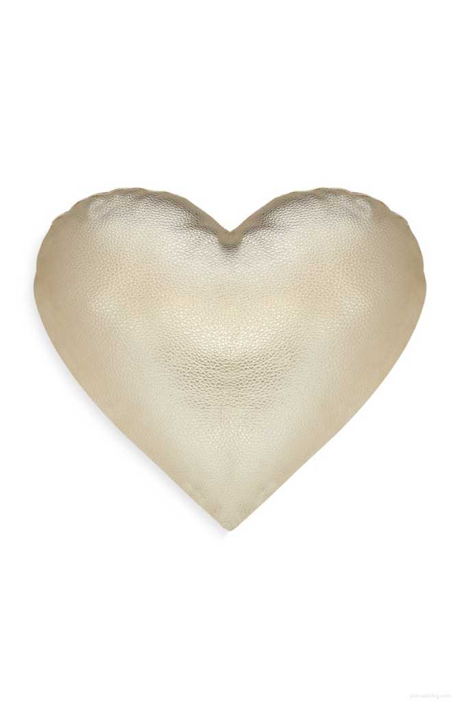 Cojín En Forma De Corazón PRIMARK CATÁLOGO ONLINE