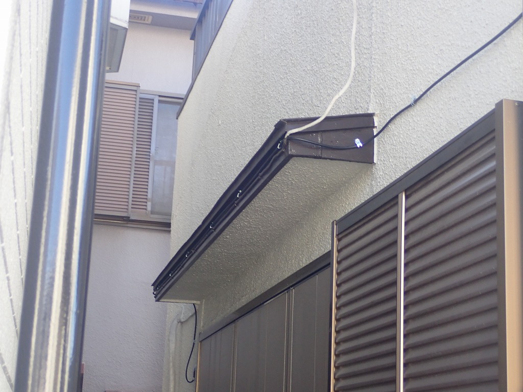 埼玉県三郷市有線LAN工事 屋外露出配線 – 千葉・埼玉・茨城-アンテナ工事・電気工事のプライムワーク