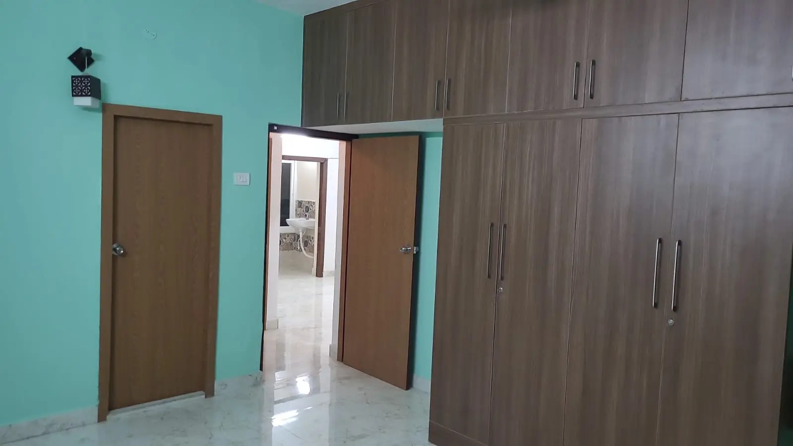 3 Bedrooms Apartment for Rent in Karpagam Garden Adyar Chennai