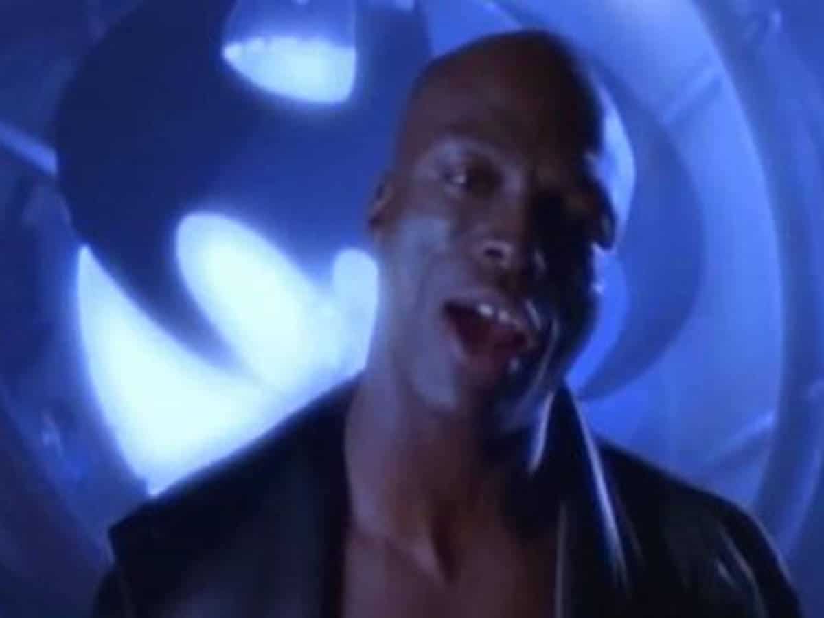 Kiss by a Rose Lyrics Meaning Explained In Detail