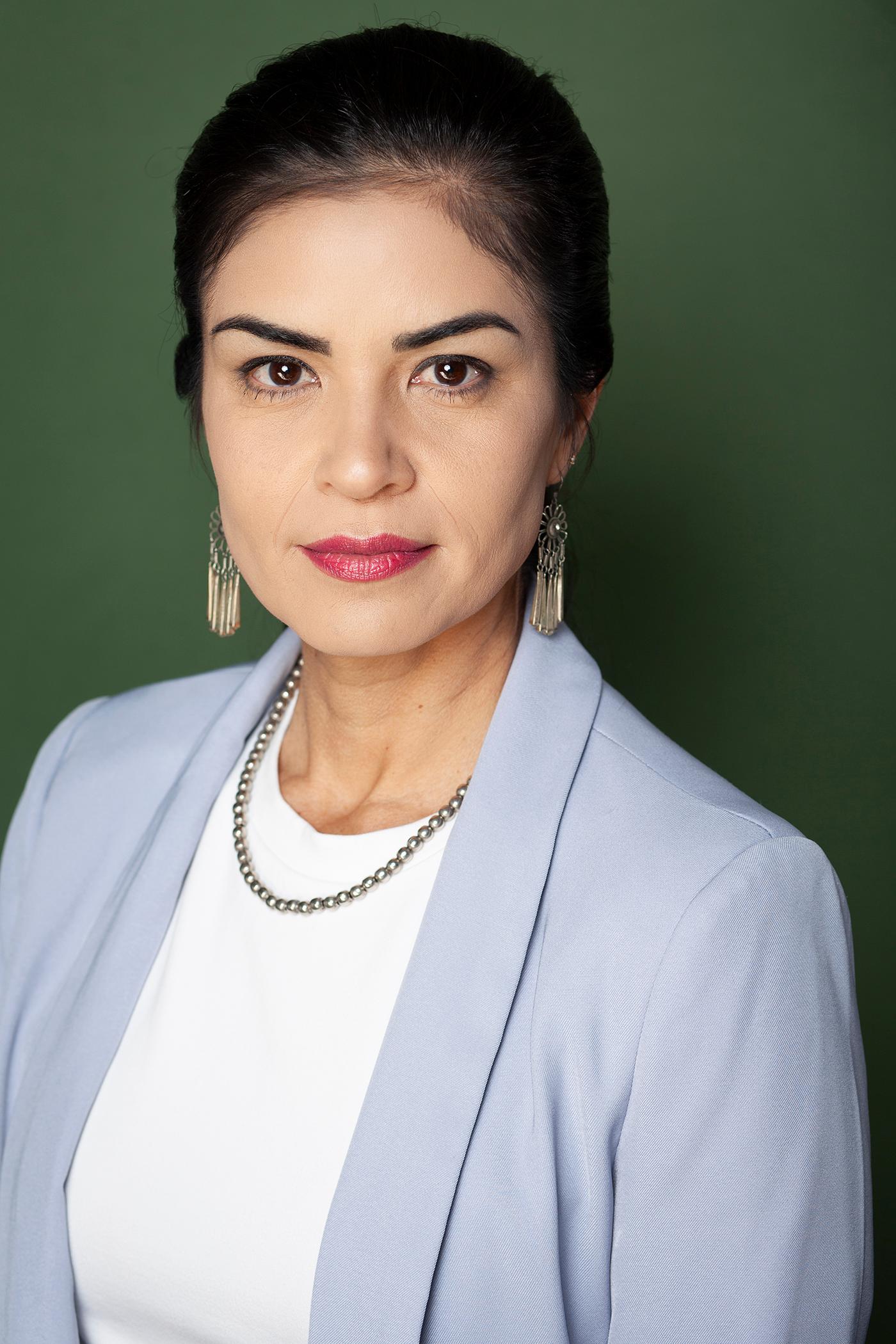 Alma Sisneros Biography, Height, Weight, Age, Movies, Husband, Family, Salary, Net Worth, Facts