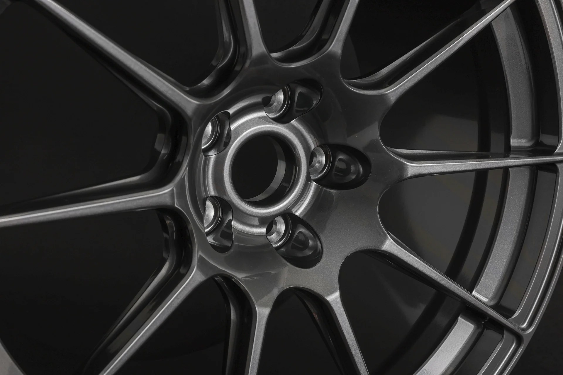Wheels vs. Rims: Understanding the Essentials for Your Vehicle - Prime