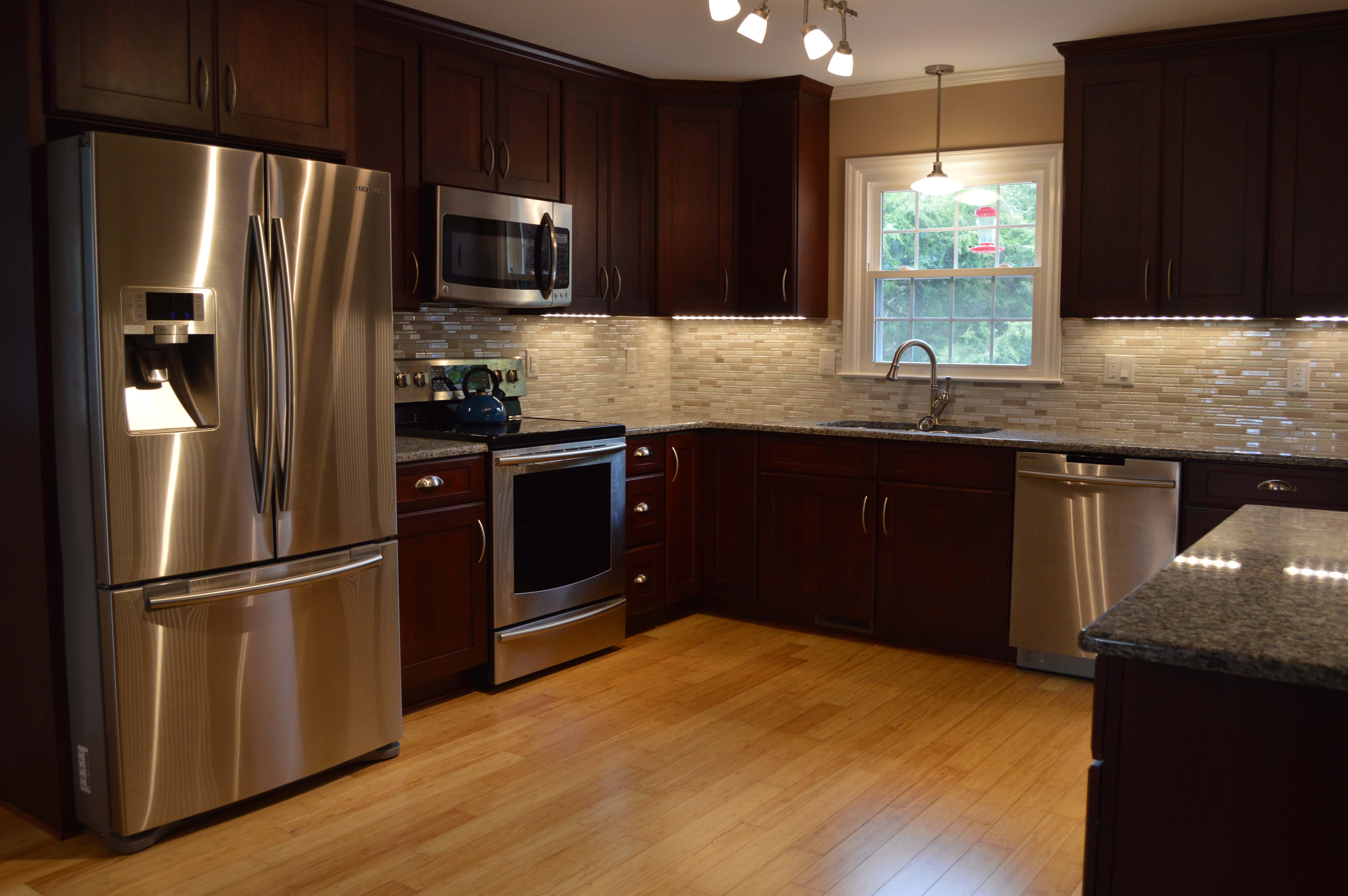 Why it Pays to Hire a General Contractor for a Kitchen Remodel