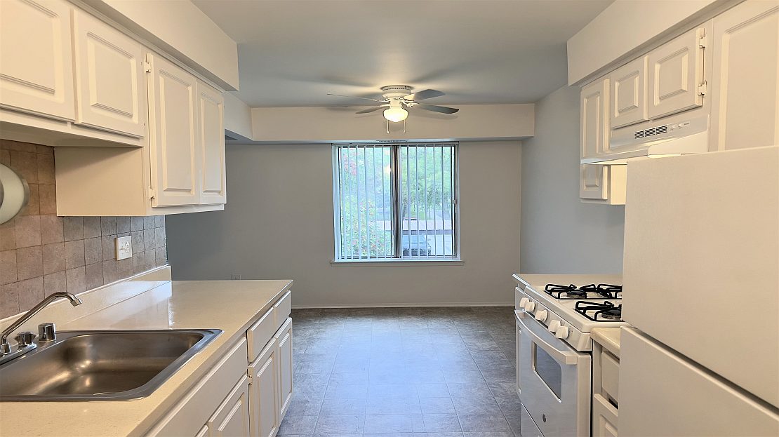 Fox Lane Apartments Princeton Management