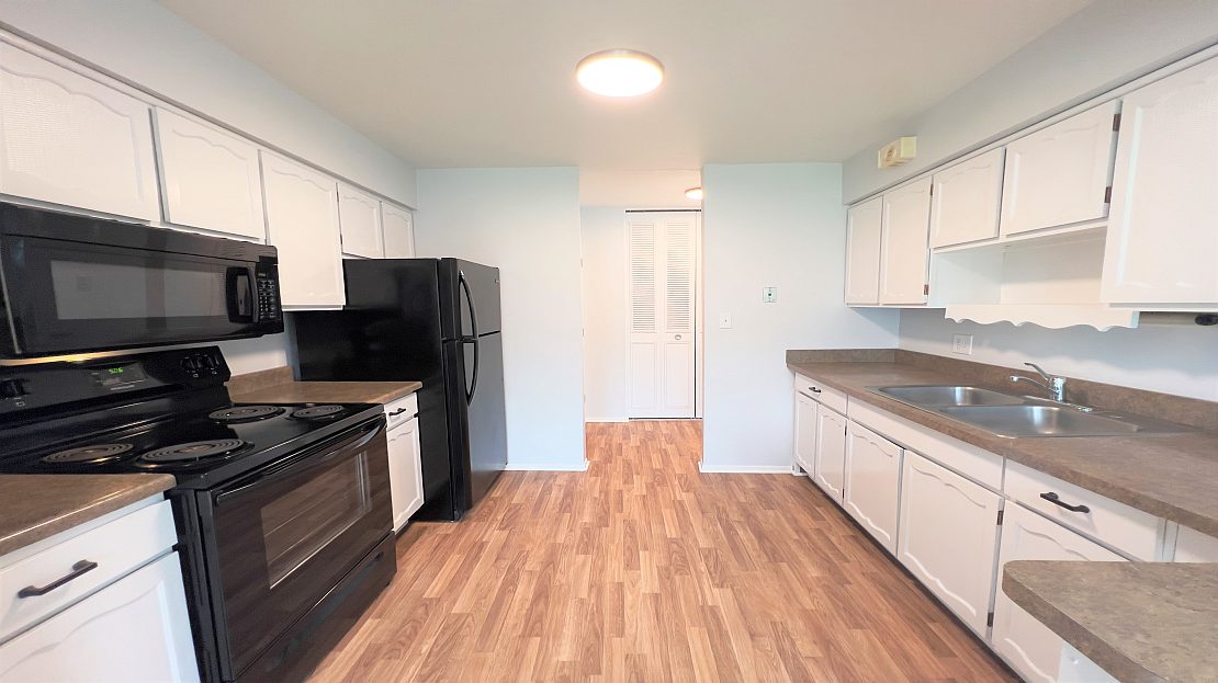 Independence Square Apartments Princeton Management