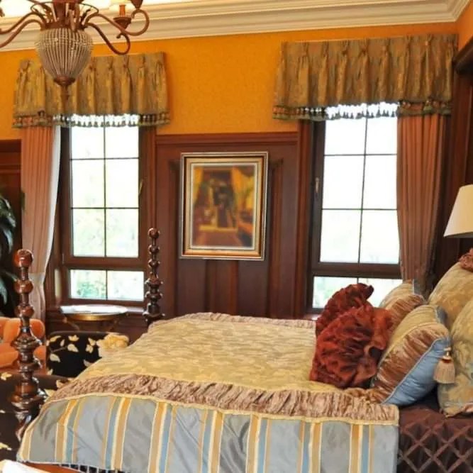 Gold Valances and Swags 20 Ideas, Explained