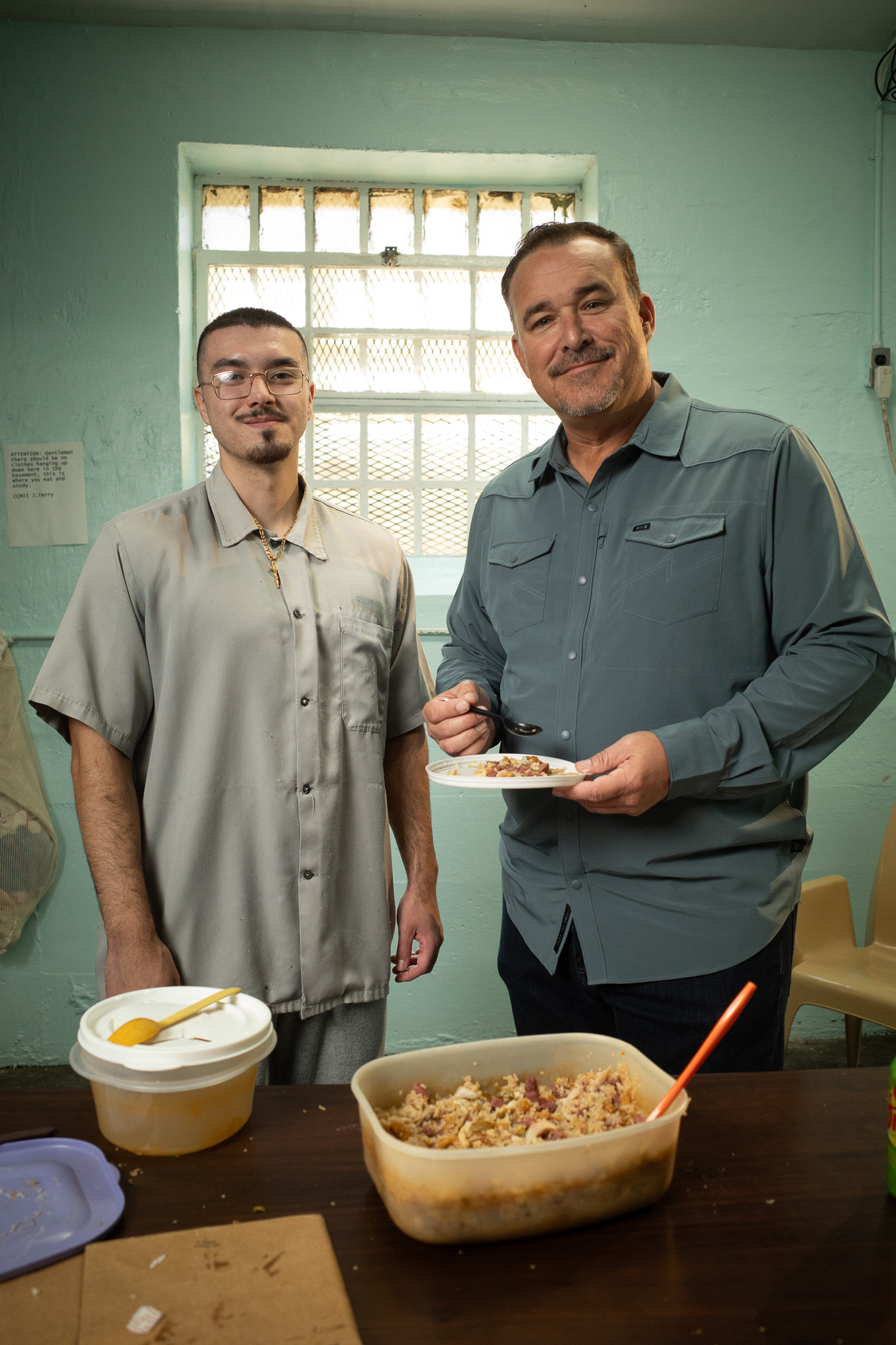 Inmate V Food Prison Life Media(01)