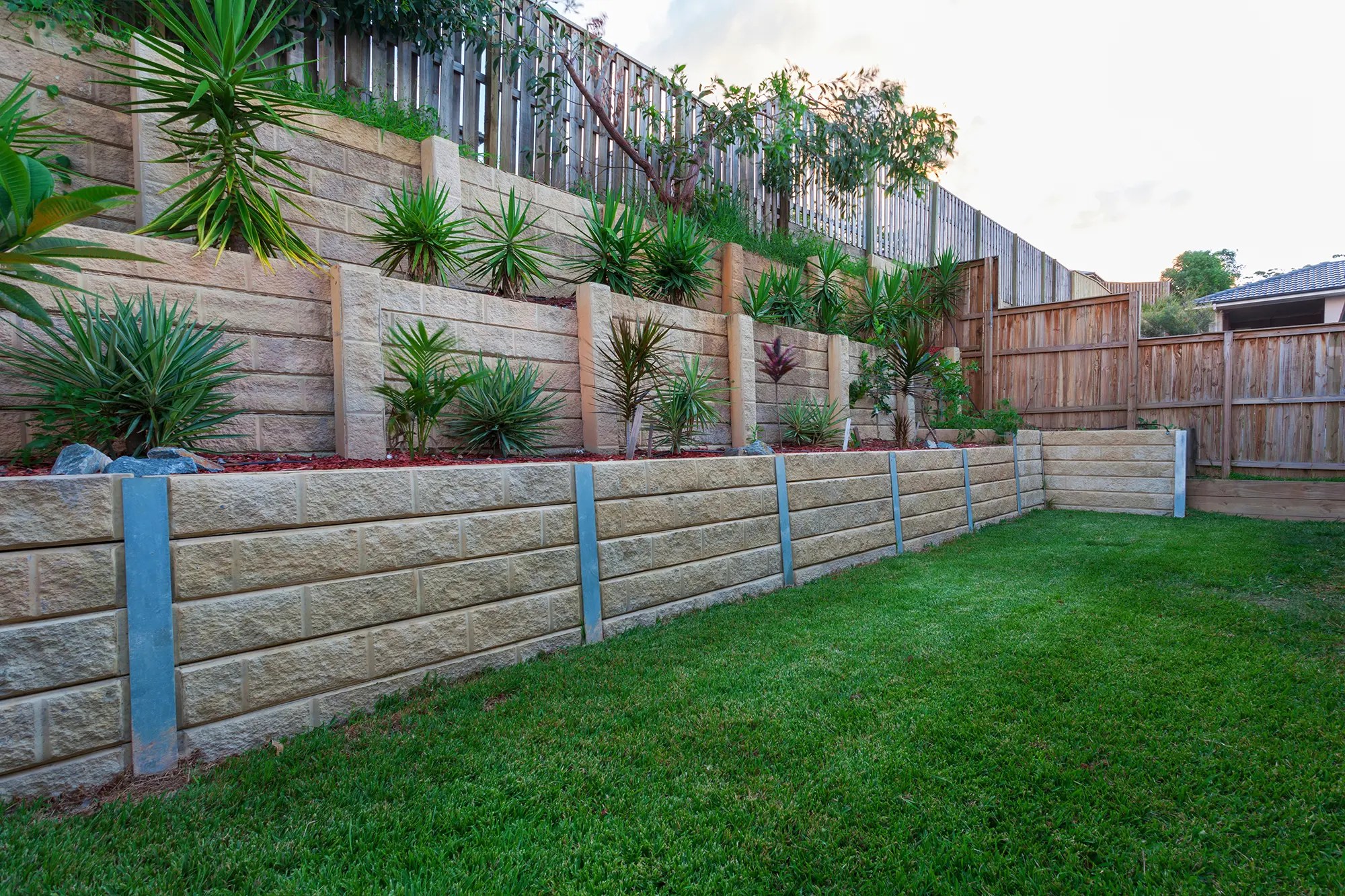 Finding the Perfect Retaining Wall Contractor Near Me