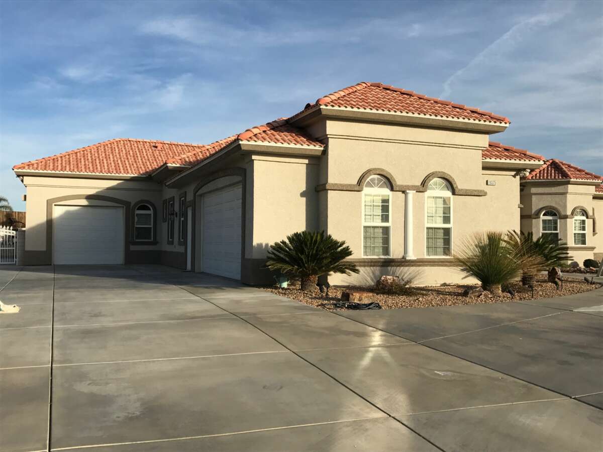 Residential Pristine Painting Painting & Decor Inc.