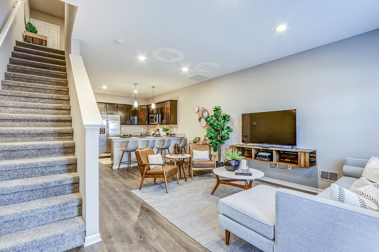 Newbury on the Green Luxury Apartments in Washington Township, MI