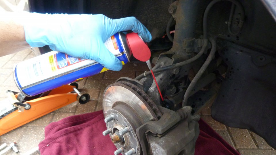 HOW TO Replace Front Brake Pads and Discs (Rotors) Prius Gen 2