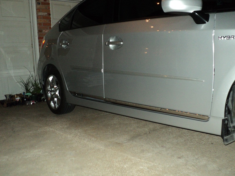 Latest MOD/Addition Lower Door Moldings with Hybrid Logo PriusChat