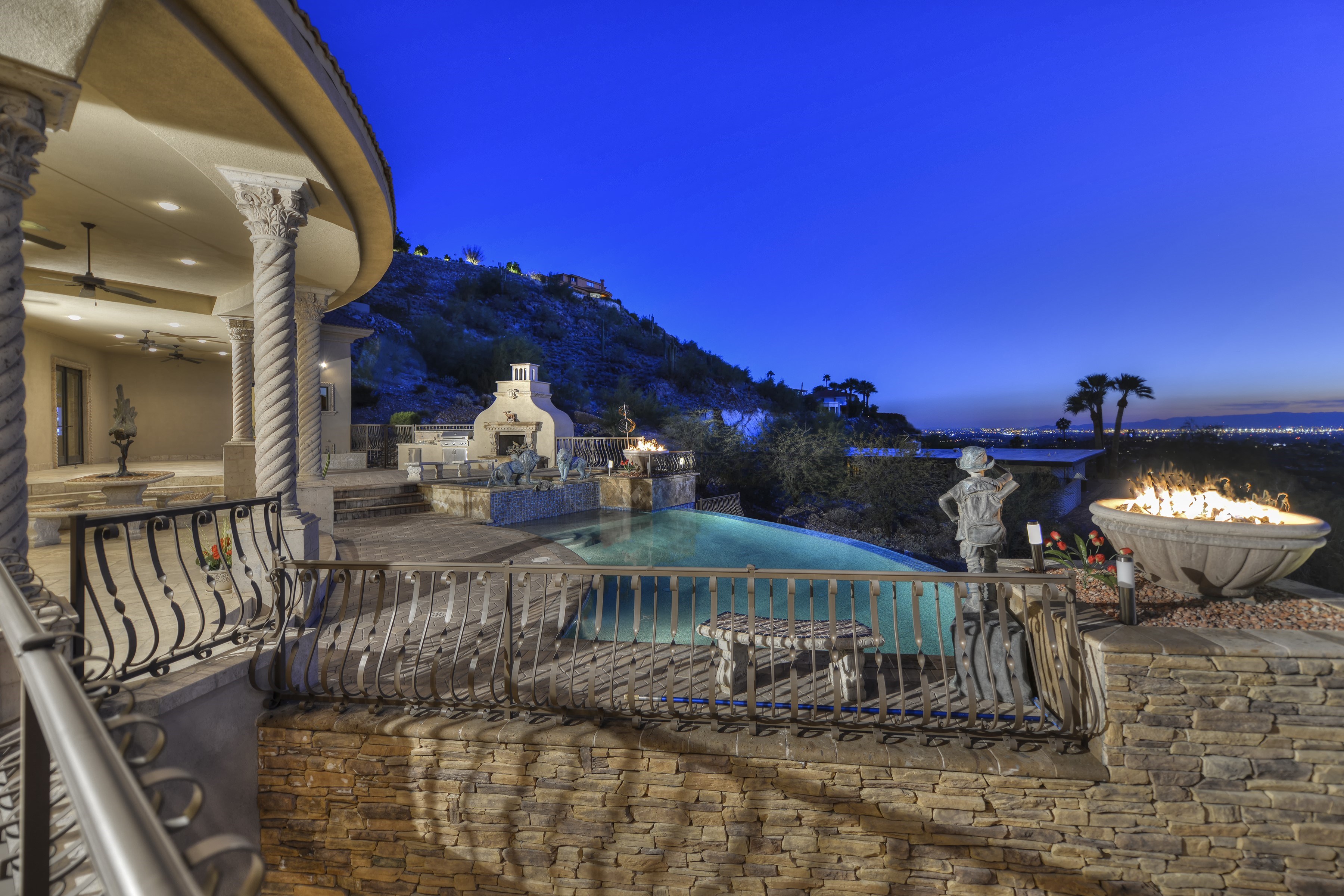 7024 N. Longlook Road Paradise Valley Clearwater Hills Private