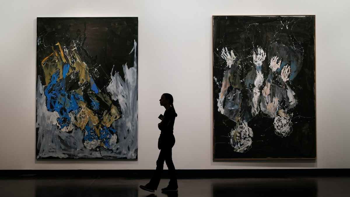 How to Create an Art Exhibition prMac