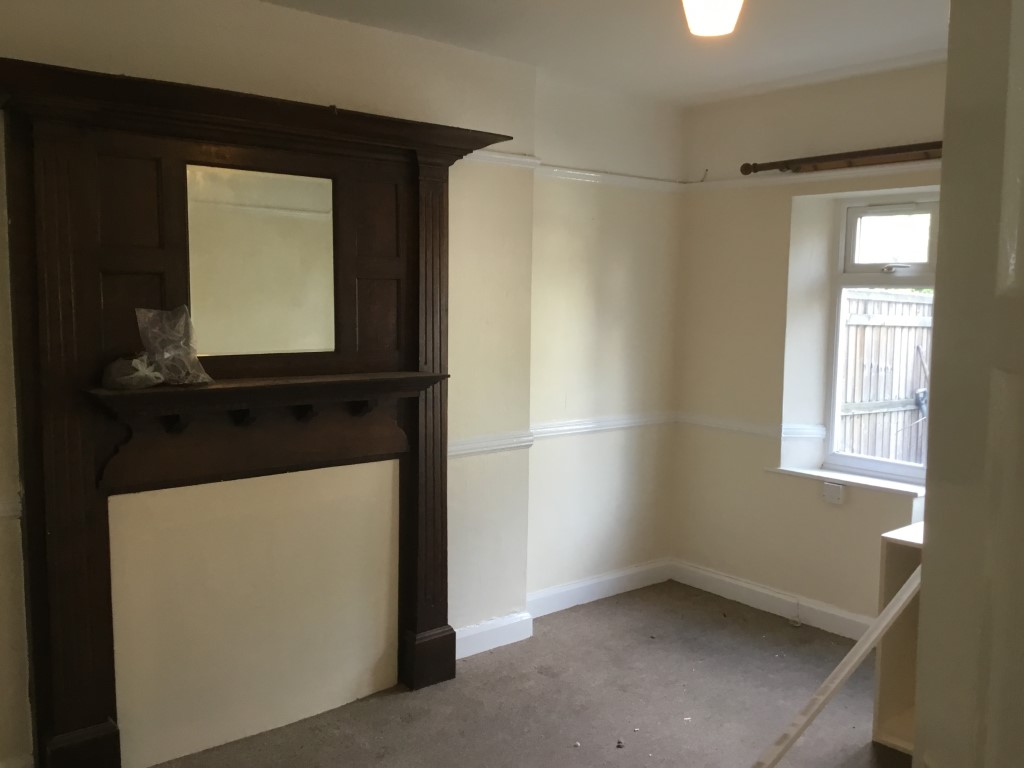 Robinson Road, Gloucester, GL1 5BZ Pro Services Lettings and Maintenance