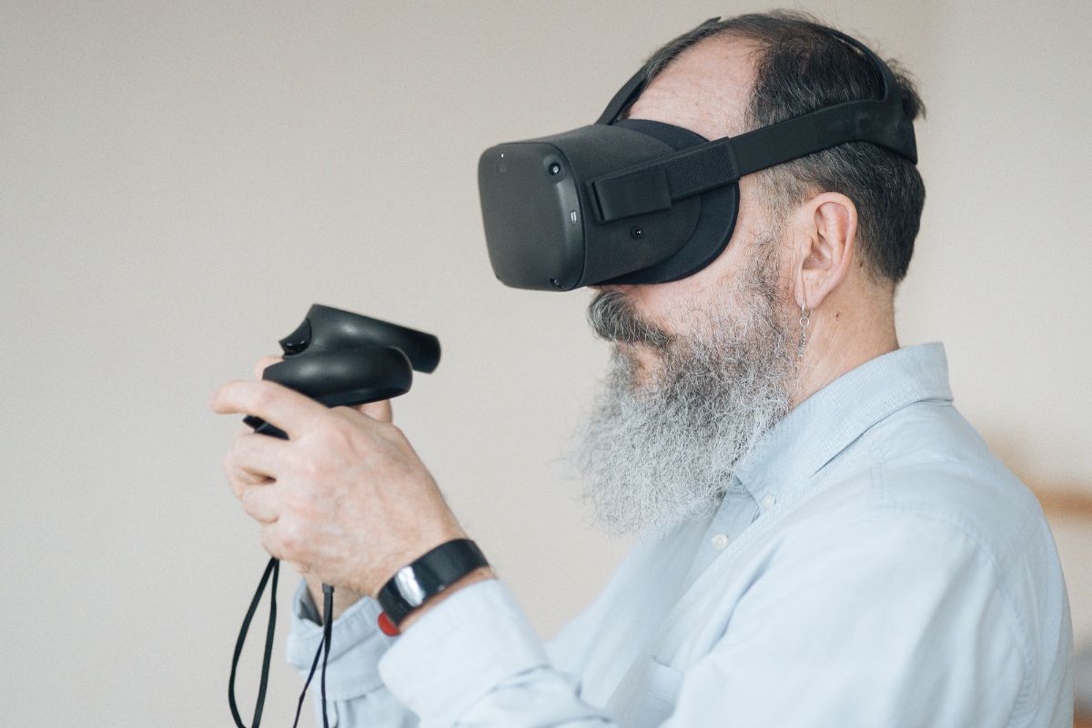 Is Oculus Quest 2 Worth the Money? Pro Best VR