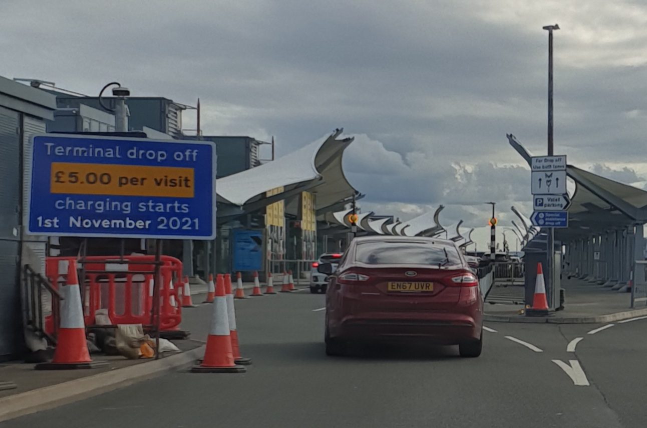 Heathrow Airport Drop Off Charge £5.00 Pro Cars Woking