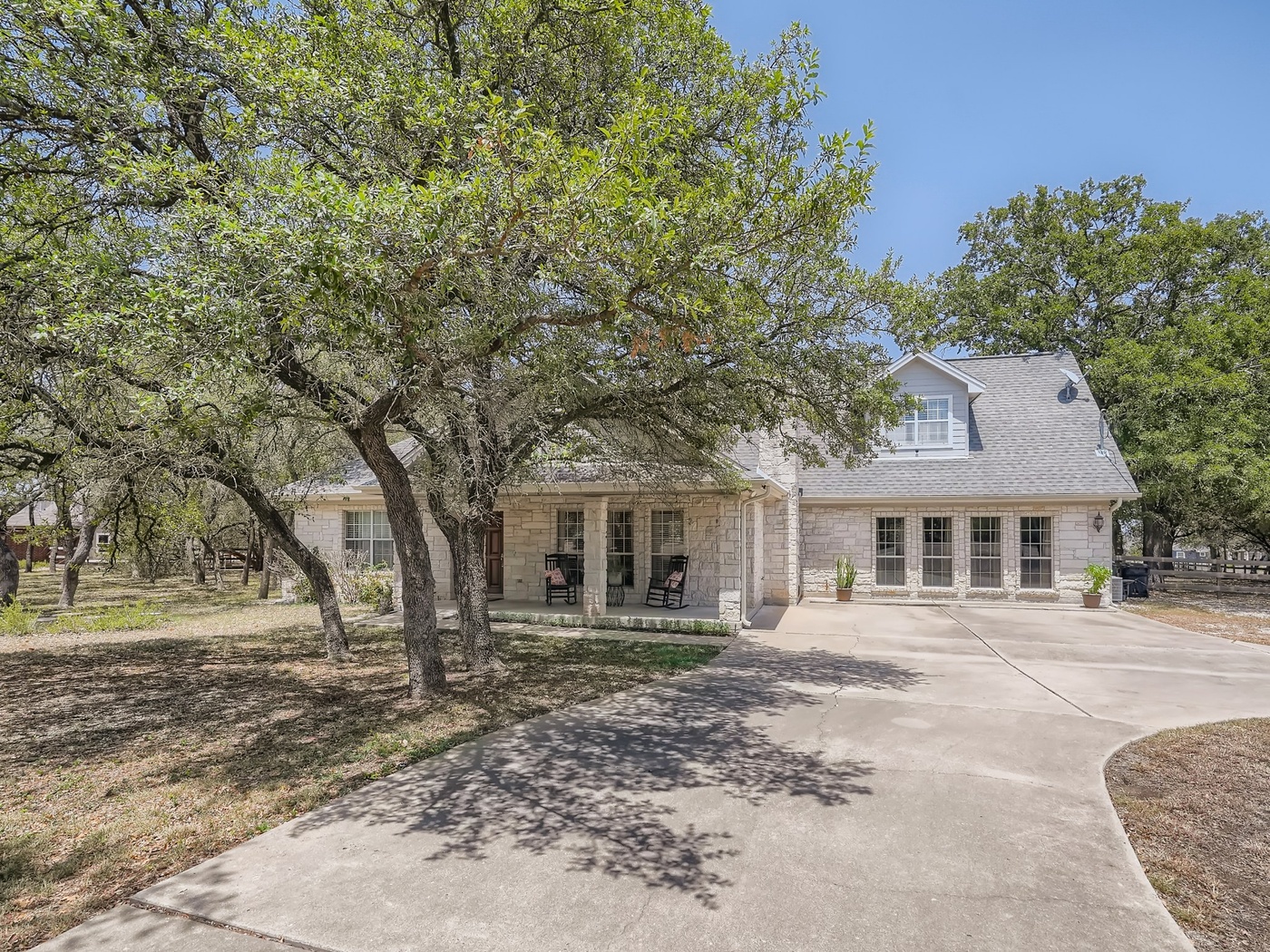 Blue Line Realty Use our FREE property search feature Trusted