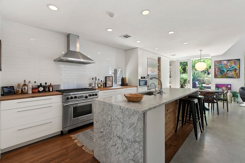 Luxury Leases Contact Vince Young Realty