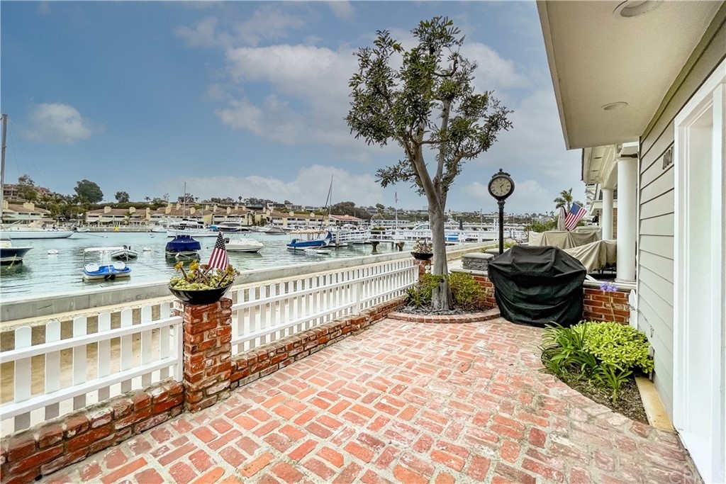 1101 N. Bayfront Balboa Island Abrams Coastal Properties