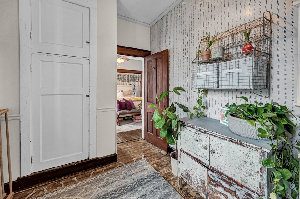 6 Beds 2Baths Dillsburg, 17019 Anne Stough Team ReMax Patriots