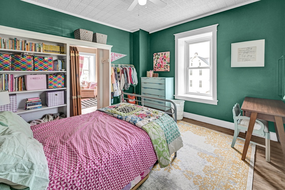 6 Beds 2Baths Dillsburg, 17019 Anne Stough Team ReMax Patriots