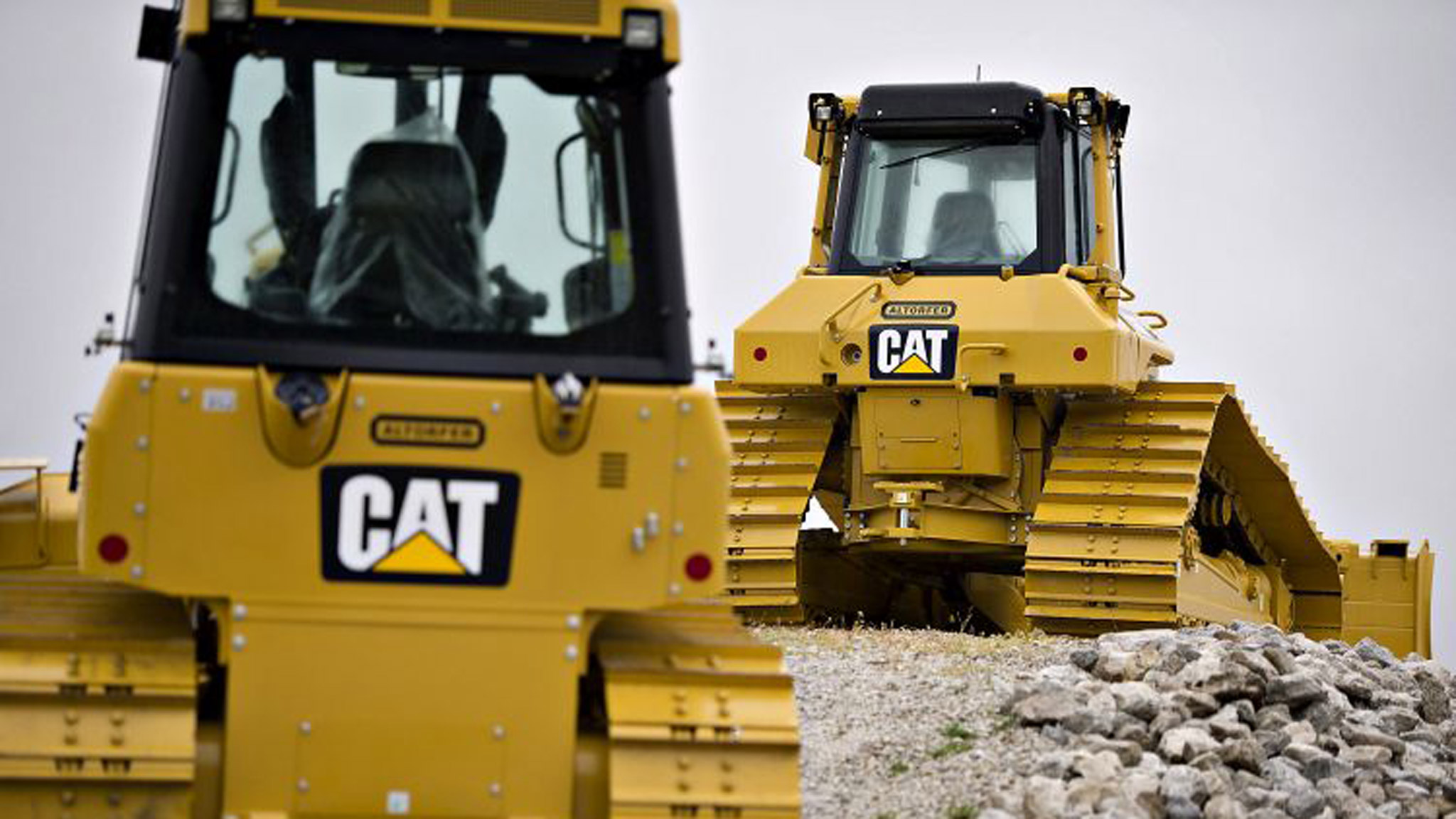 Caterpillar digs into trouble in China