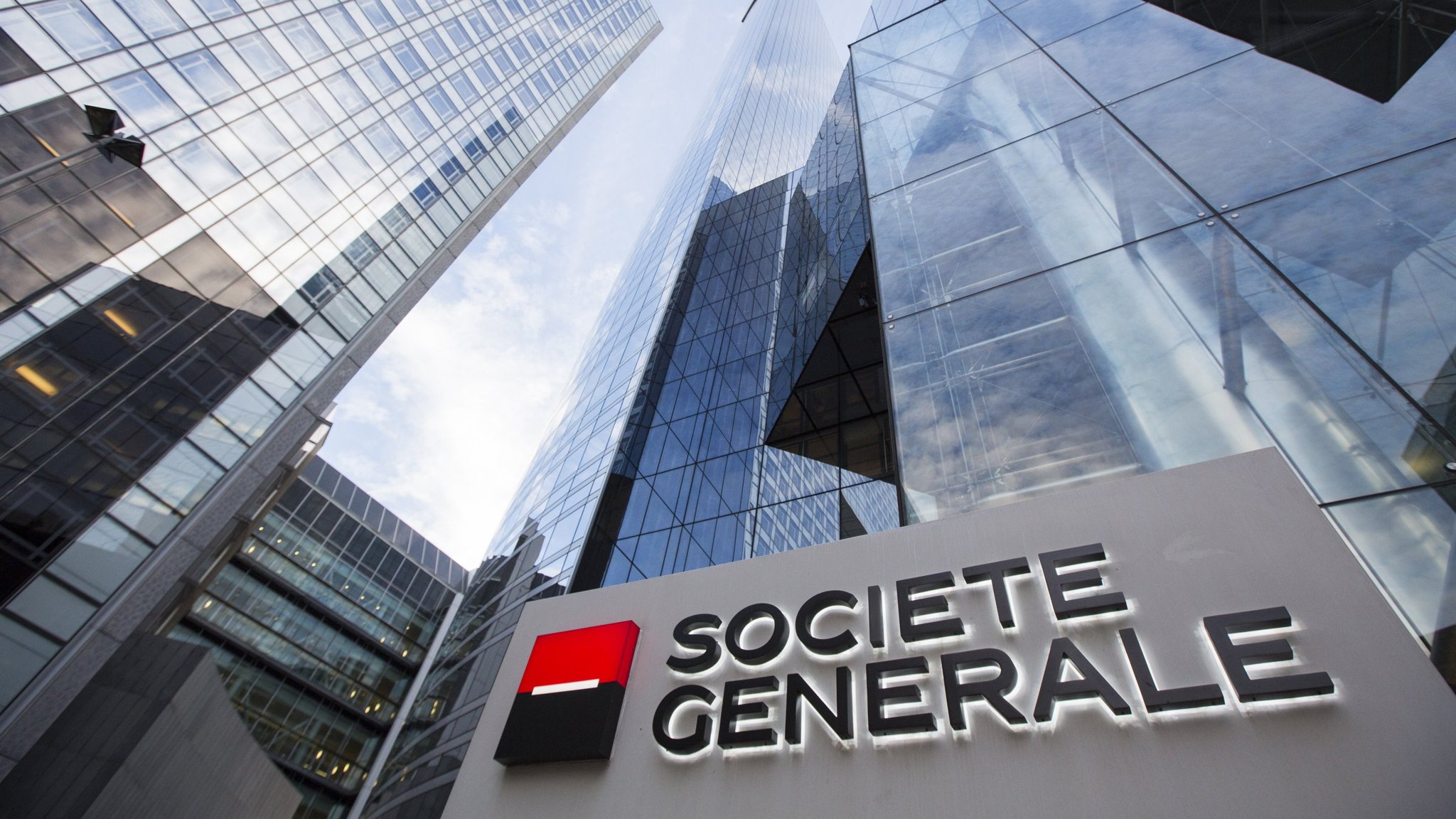 Société Générale considers closing a fifth of retail branches