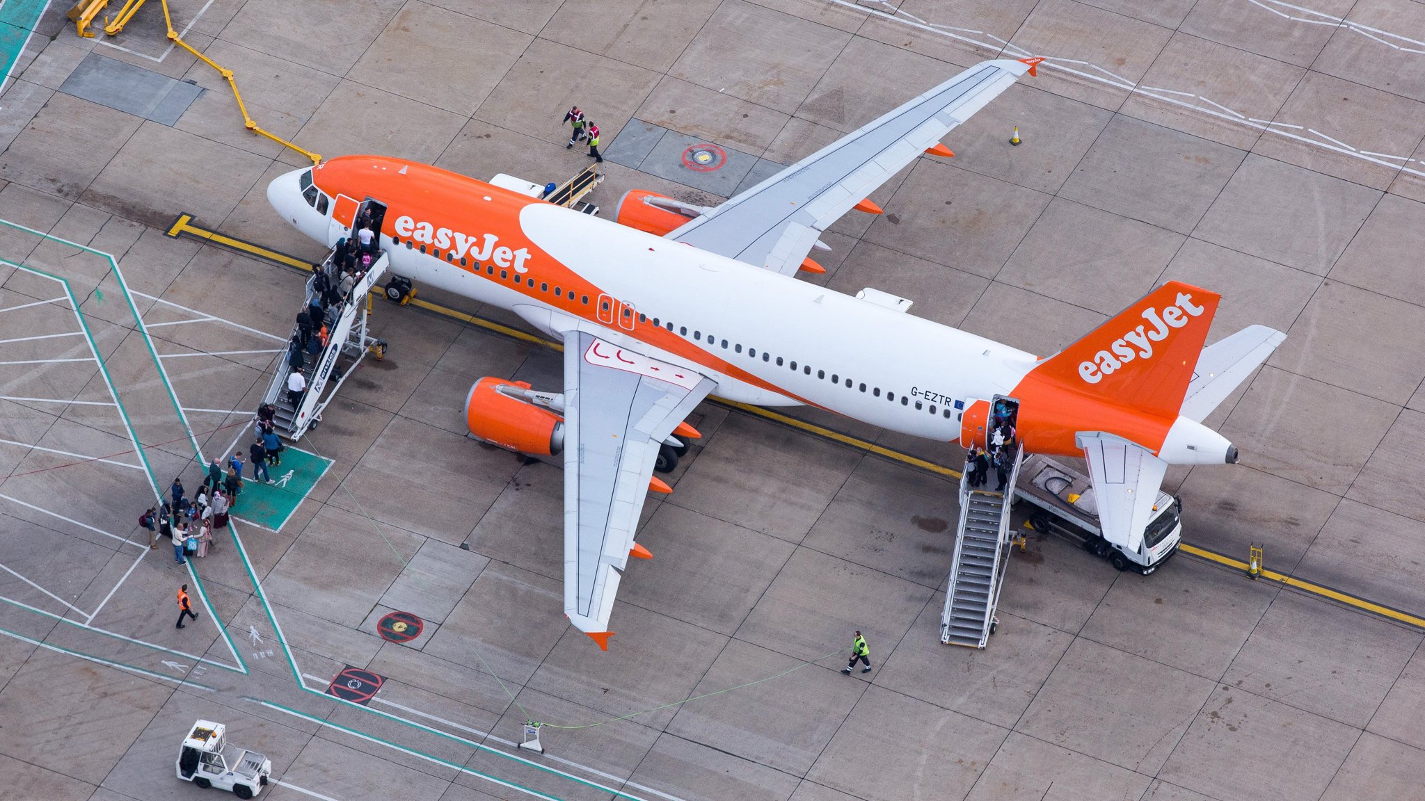 Hören Vogel Schrein easyjet batteries Geldbetrag Molekül Kofferraum