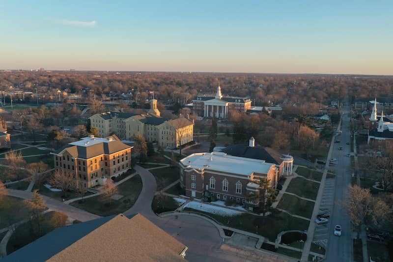 A Guide To Buying A House In Illinois Rocket Homes