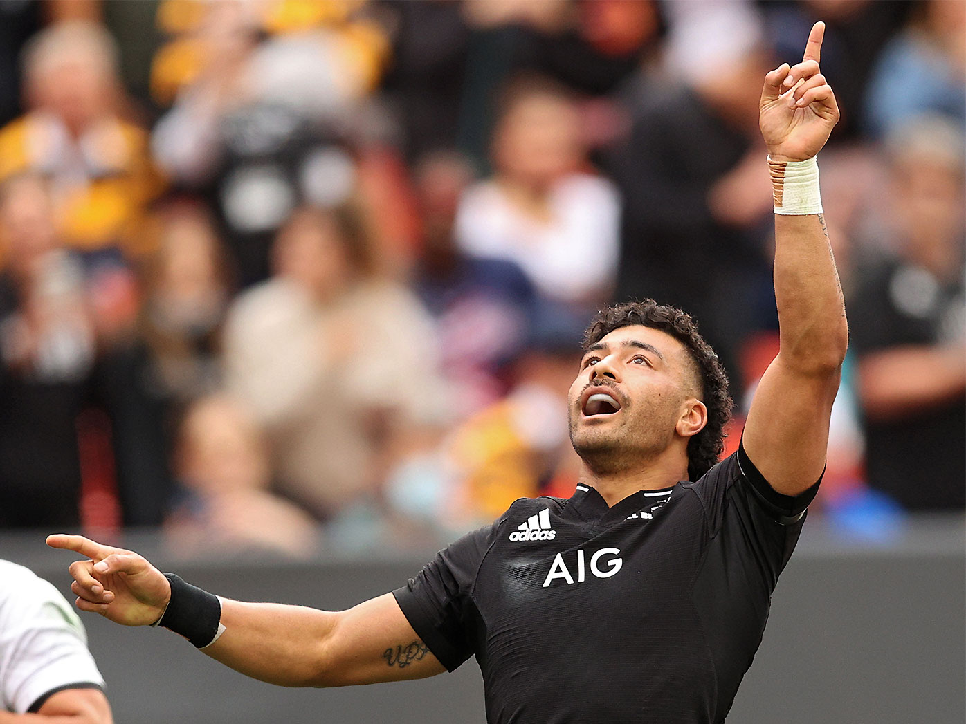 All Blacks' emotional tribute to Sean Wainui before crushing win over