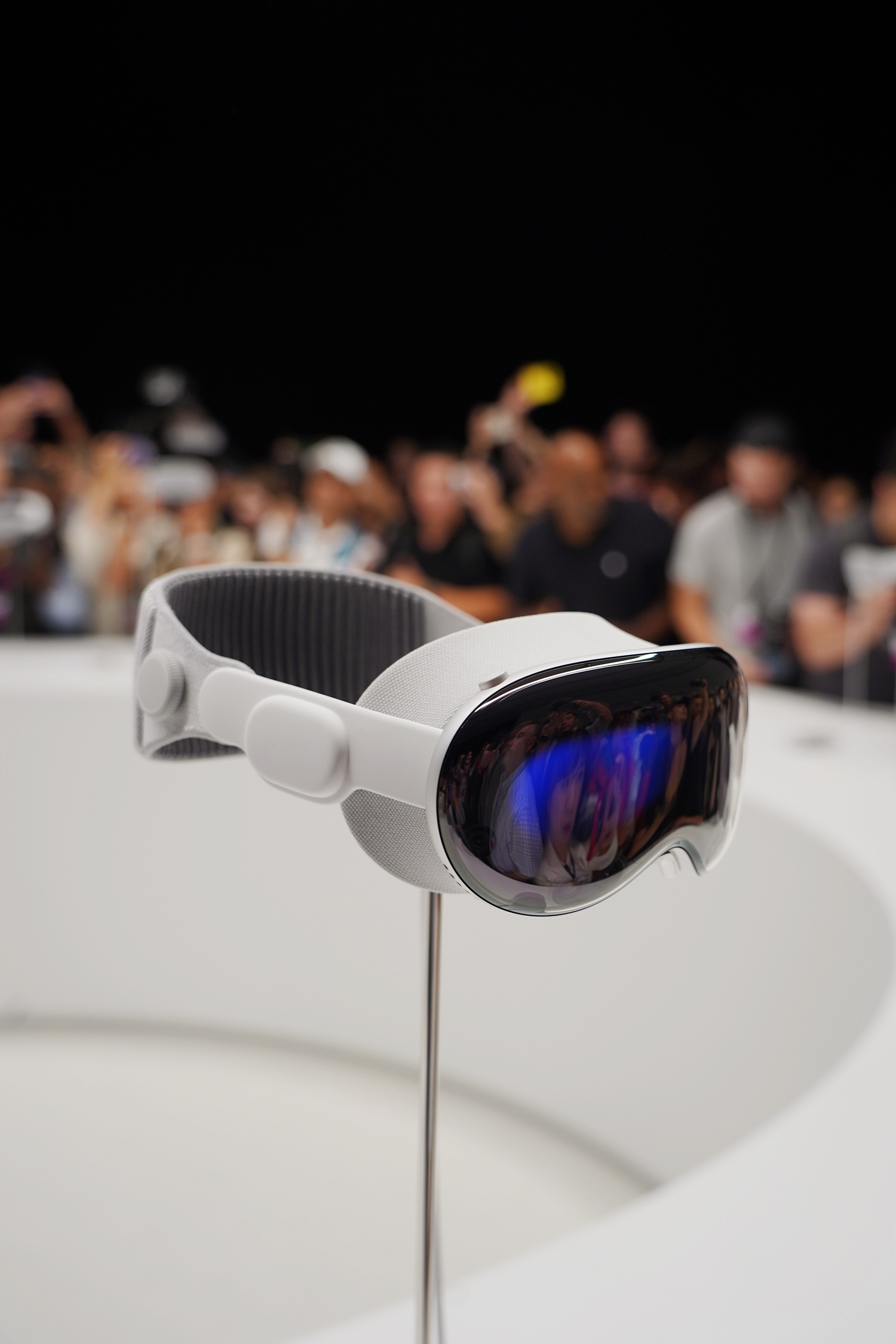 Apple's 5000 virtual reality headset AUSTRALIAN GOVERNMENT
