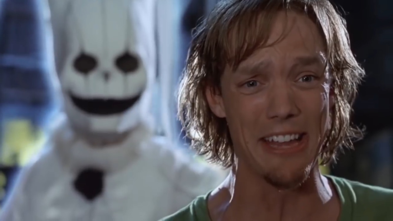 Girl Cries When She Hears Shaggy’s Voice [Video] The Mother of All Nerds