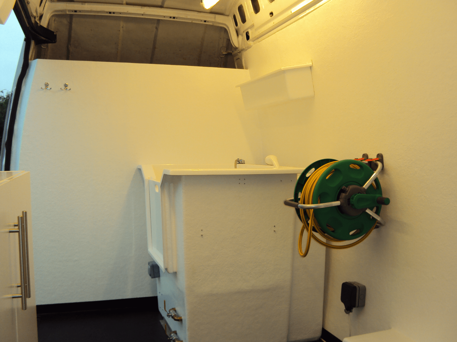 Mobile Dog Grooming Van Conversions Pro Dog Hydrobaths