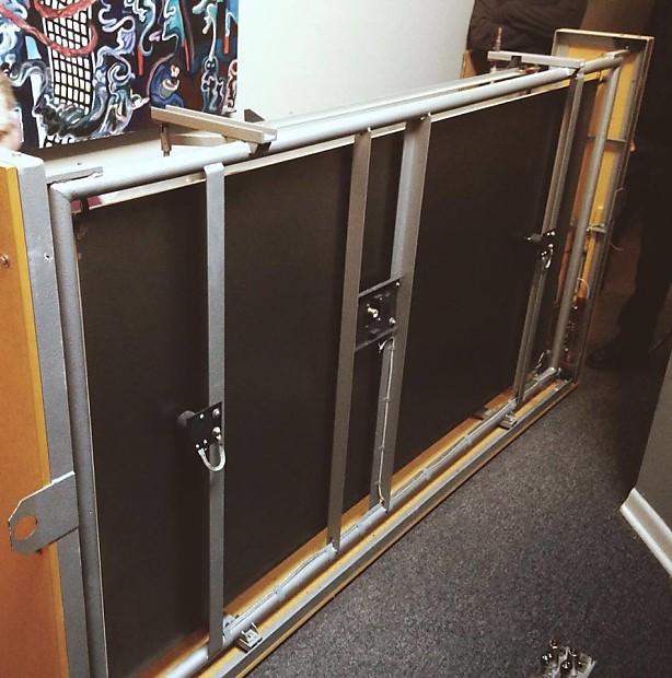 What is Plate Reverb and How is It Used? Produce Like A Pro