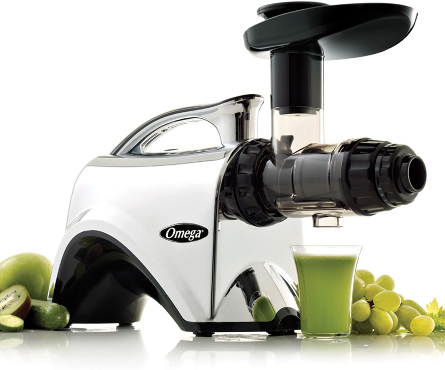 The 5 Best Juicers in Canada in 2024 (Reviews & Buying Guide)