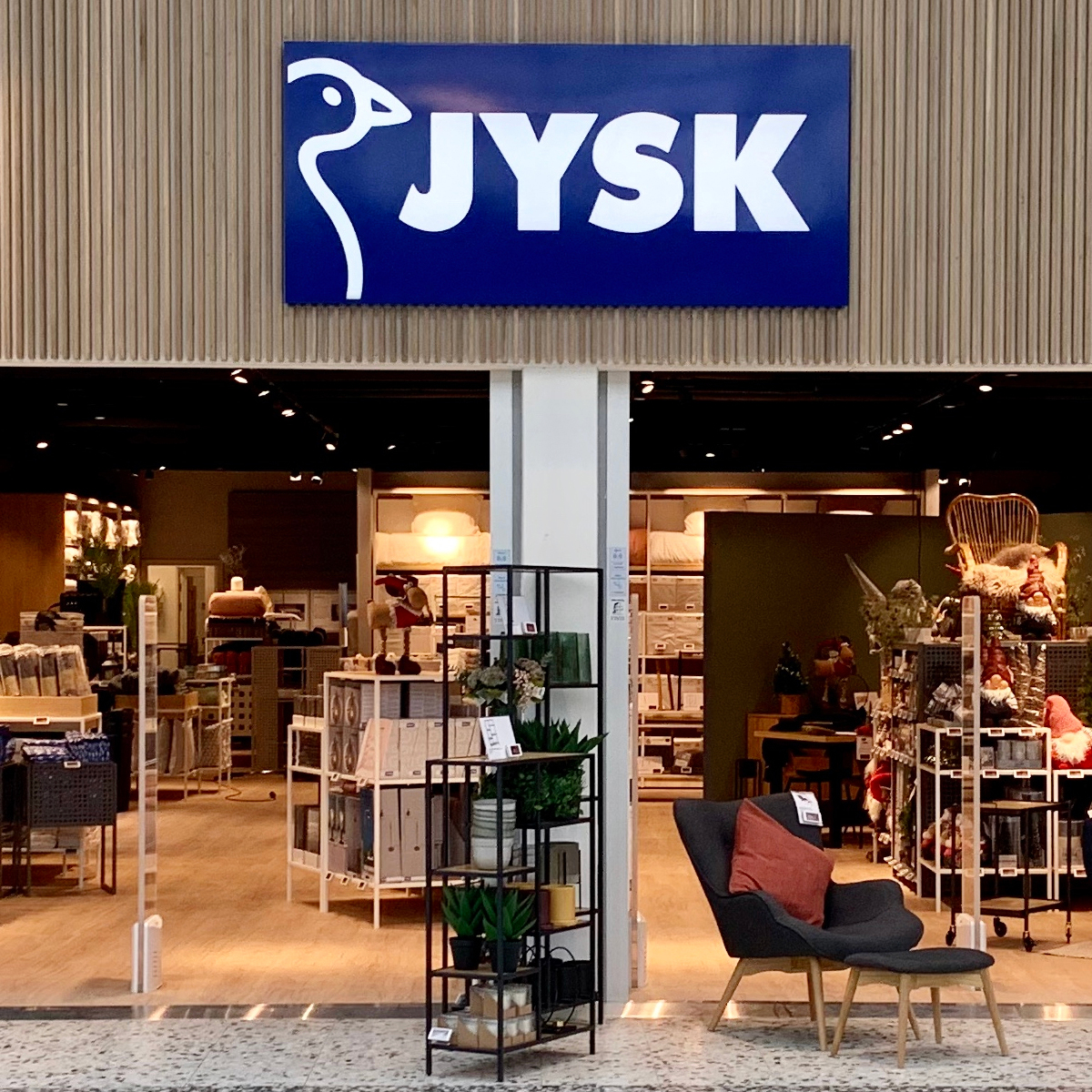 JYSK er i WAVES Moderne boligindretning og gode tilbud