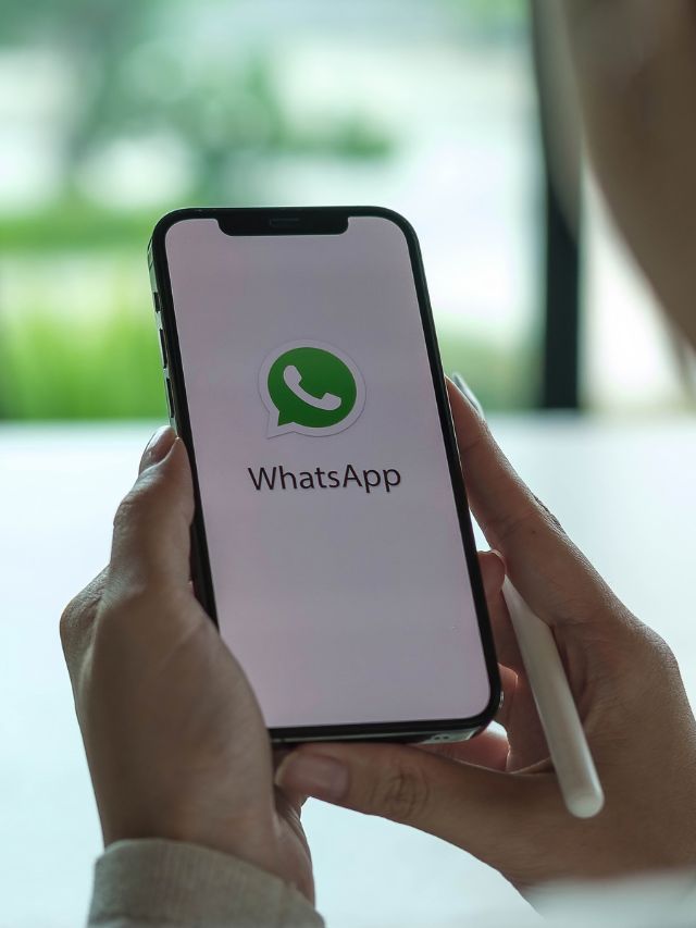 How Does WhatsApp Make Money? productmint