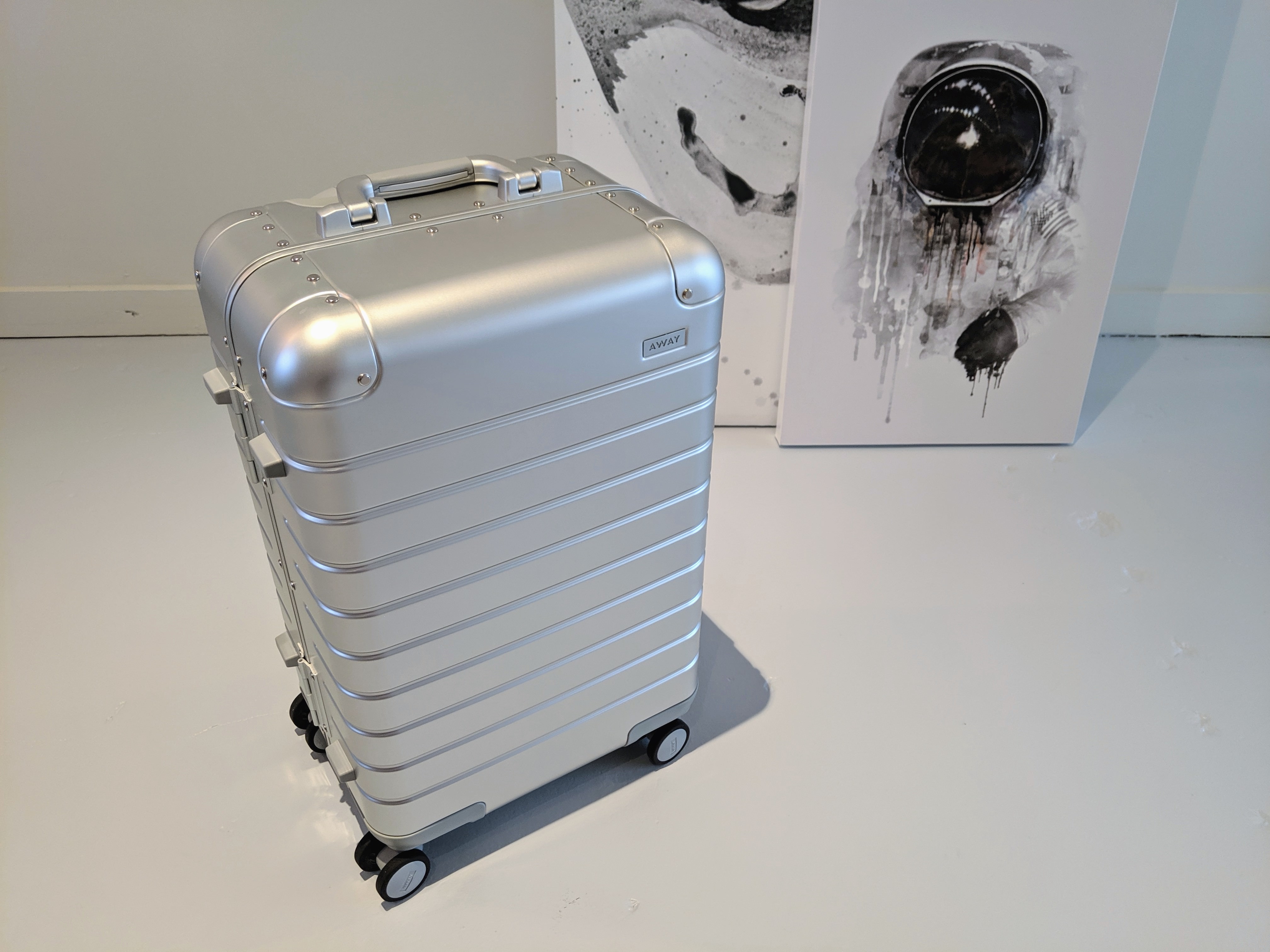 Away Aluminum Bigger Carryon Review 2 by loklav Reviews Product